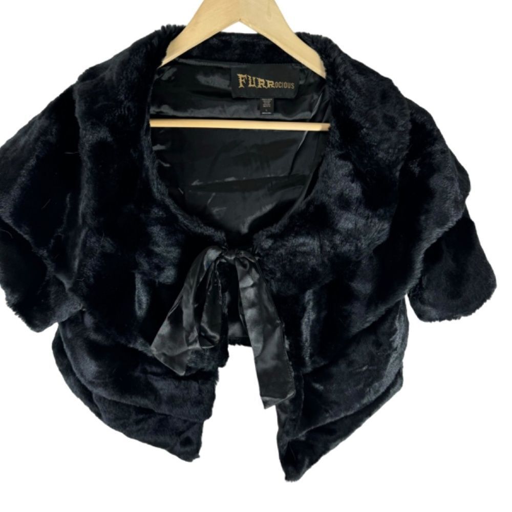 Furrocious Black Faux Fur Tie Front Stole Jacket‎ Sz L
